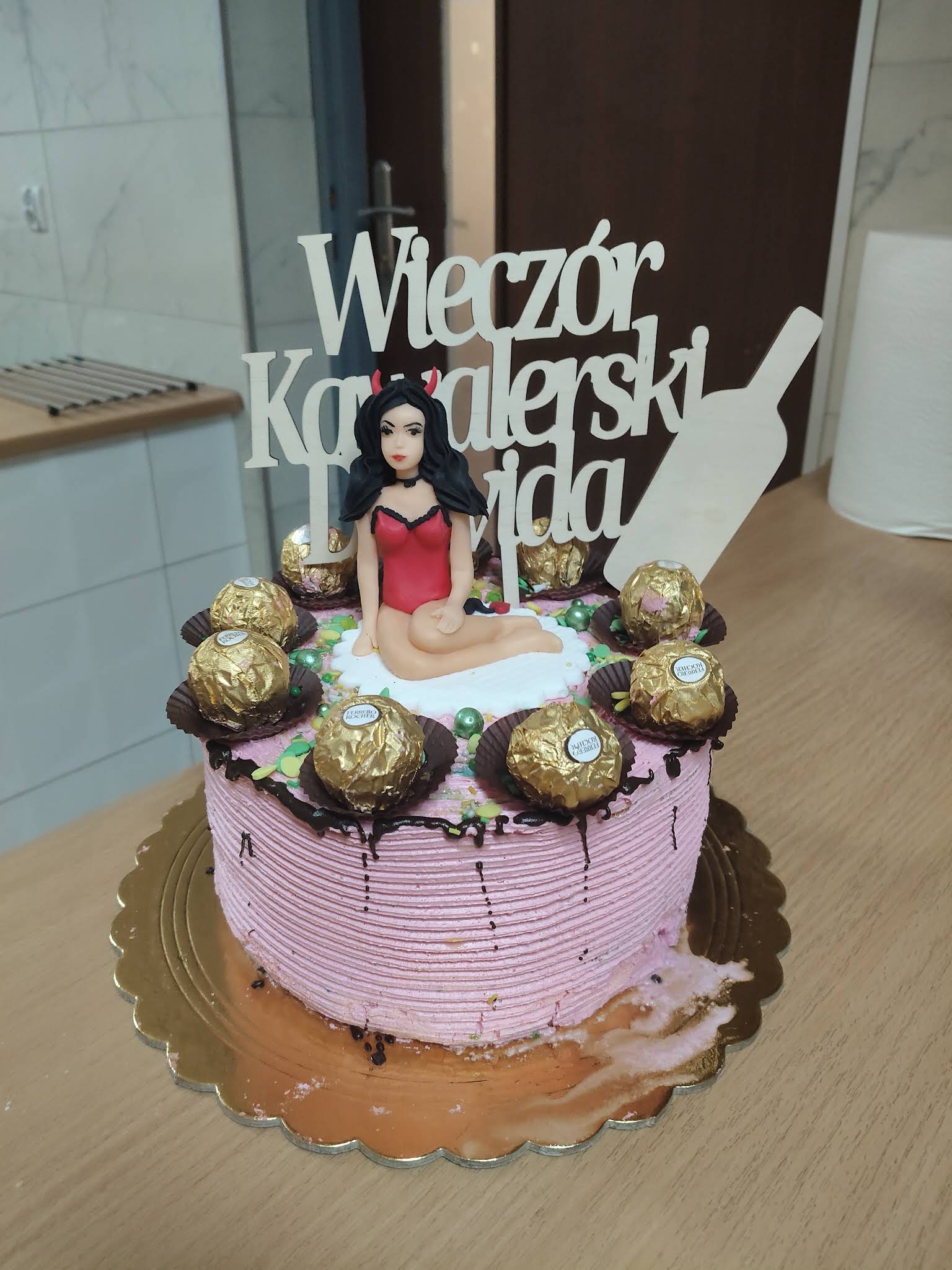 Tort na wieczór kawalerski